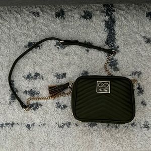 Itzy Ritzy Chelsea and Cole crossbody diaper bag